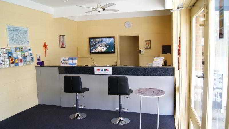 Ocean Views Motel Lakes Entrance Bagian luar foto